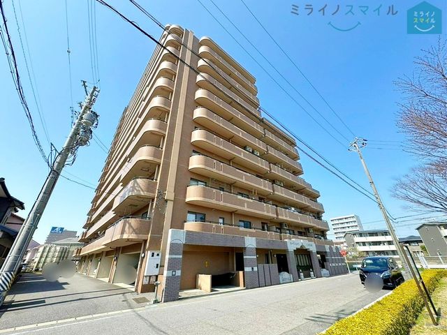 2沿線利用可の好アクセス環境です!生活に必要なスーパー、コンビニなど商業施設が近くにあり、住みやすい立地です♪