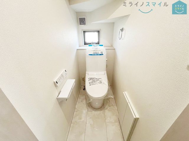 トイレが2か所にあるので、忙しい朝の時間帯でも余裕をもって使用することができます!また、家族用・来客用などと分けて使用することもできます♪