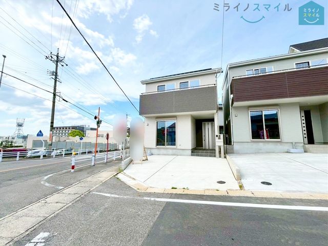 日当たりと風通し、開放感に恵まれた角地の物件です!資産価値が保たれやすく、人目につきやすいので防犯面◎