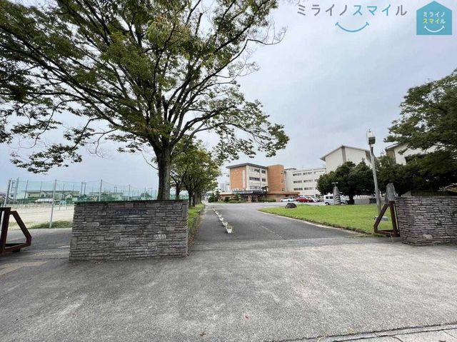 安城市立安城南中学校 徒歩16分。 1220m