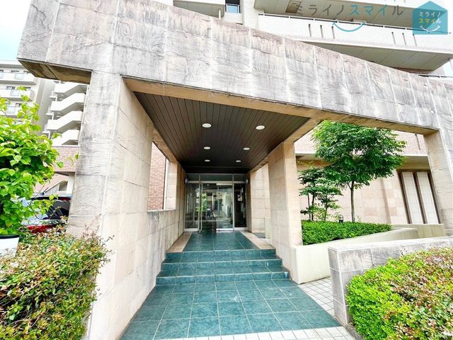 日当たりと風通し、開放感に恵まれた物件です!人目につきやすいので防犯面◎
