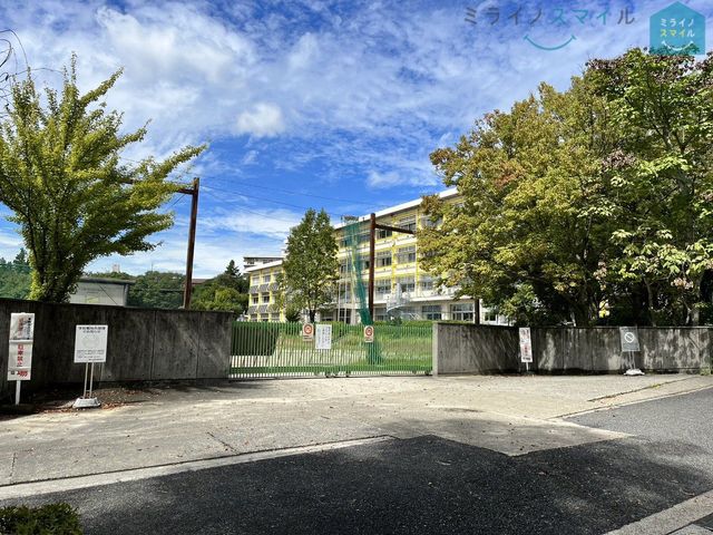 豊田市立土橋小学校 徒歩23分。 1780m