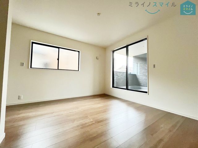 家族一人ひとりの大切なプライベート空間♪趣味に合わせて使って頂けるようシンプルに仕上げております!