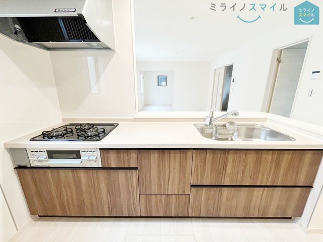 浄水器付きで、飲料水だけでなくお料理にも幅広くおいしい水をご利用いただけます♪