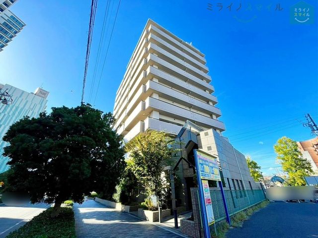 スーパー、コンビニ、ドラッグストアが徒歩10分圏内です♪日々のお買い物に便利ですね!!