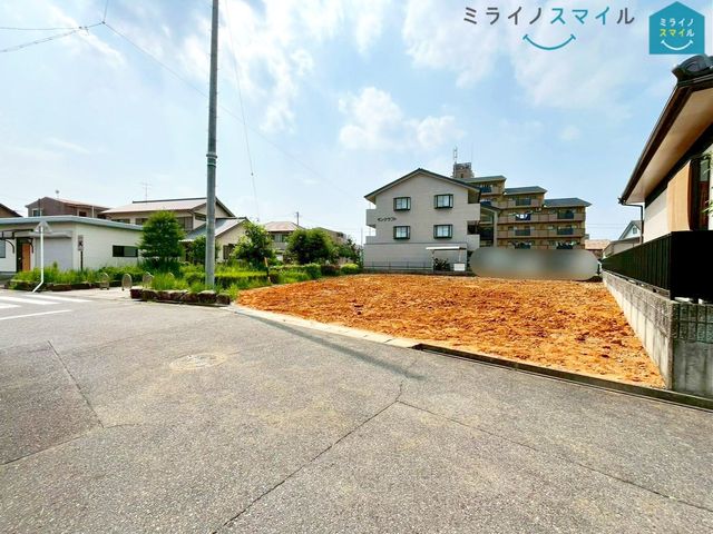 前面道路幅員6.0mでお車での出入りも楽々ですね!!