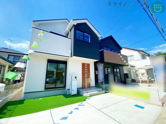 里町小学校まで徒歩4分!!お子様の通学も安心です♪