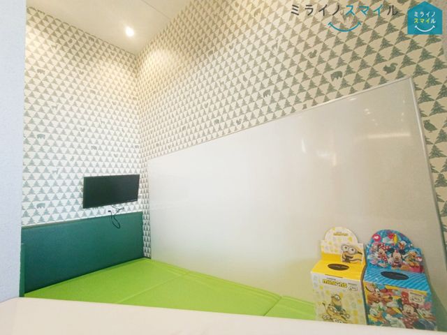 お子様向けアニメやYoutubeが視聴可能です！また、ご希望があればママさんスタッフにお子様を預けて物件内覧・お打ち合わせに集中して頂ける「ベビーシッターサービス」もございます♪