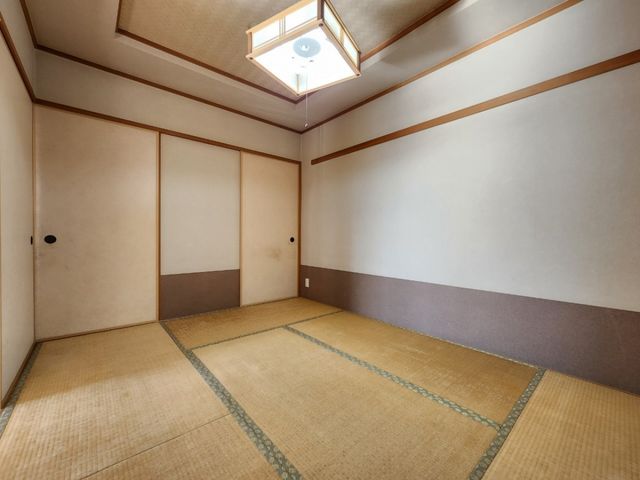 和室ならではの温かな和の空間で寛ぎの時間を過ごせます♪