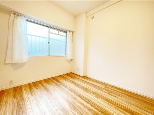 角部屋は風通しも良く、隣と接していない為、生活音を気にせず過ごせます。