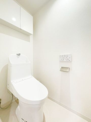 高機能トイレ付。お手入れもお掃除も簡単。
