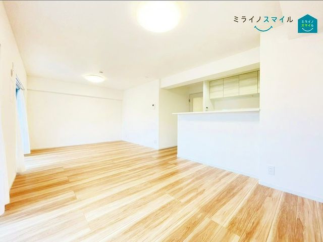 主要採光面が南向きで、1日を通して日当たり良好です。