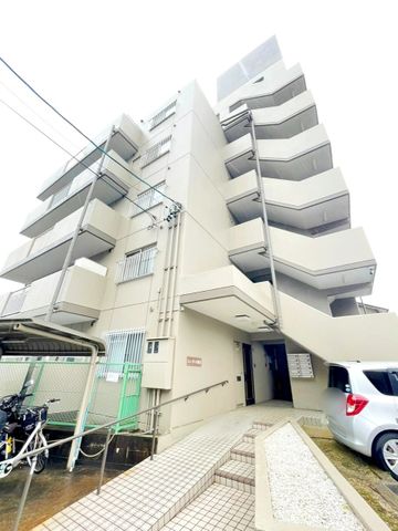 市街地が近くお散歩やショッピングが楽しくなるエリアです。