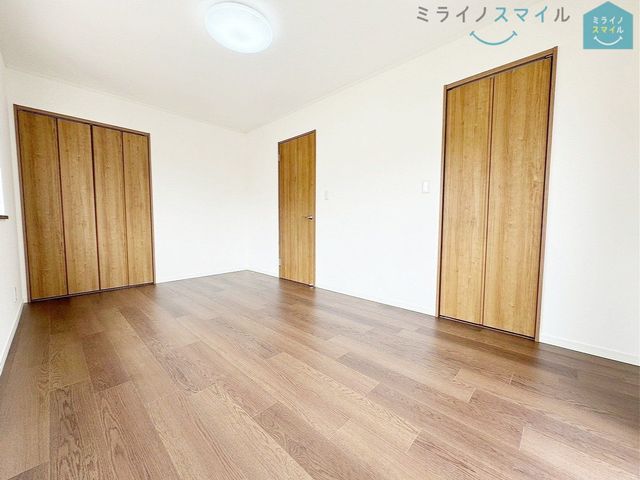 家族一人ひとりの大切なプライベート空間として使える洋室です♪嬉しい大容量の収納付きです!