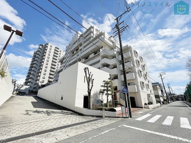コチラのマンションからは名鉄瀬戸線「三郷」駅まで徒歩8分♪♪アクセス良好です！