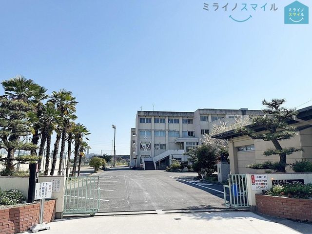 尾張旭市立東中学校 徒歩21分。 1680m