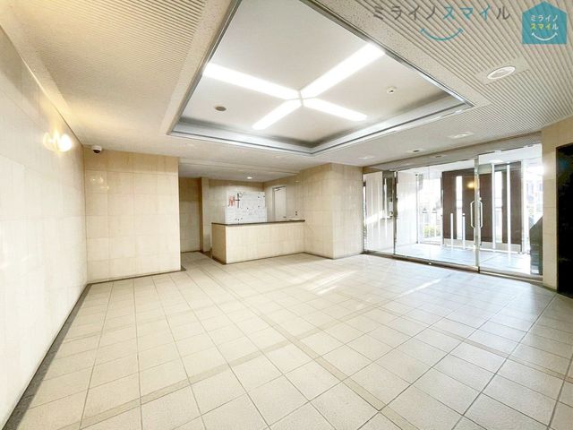 オートロック付き・TVモニター付きインターホンでセキュリティ対策もしっかりしています◎