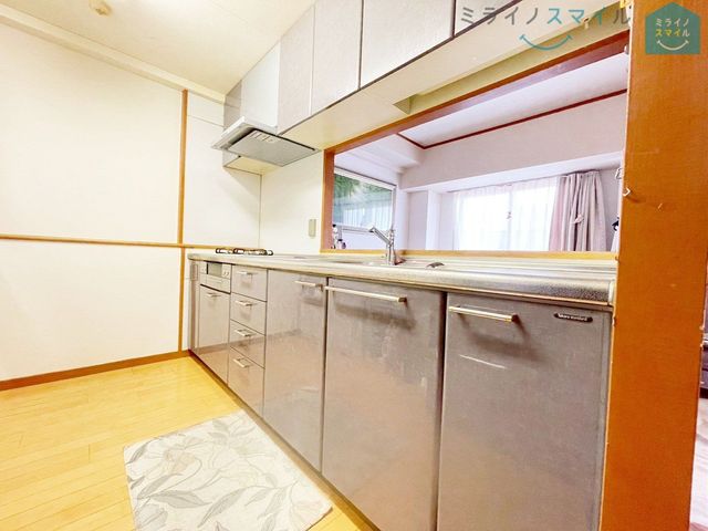 余裕のある広々キッチンはお子さんと一緒に並んでお料理ができる広さです♪毎日のお料理が楽しくなりそうです!
