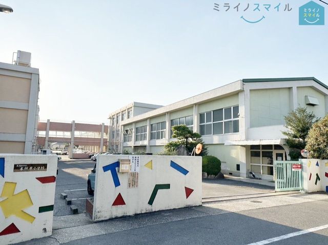 尾張旭市立本地原小学校 徒歩9分。 670m