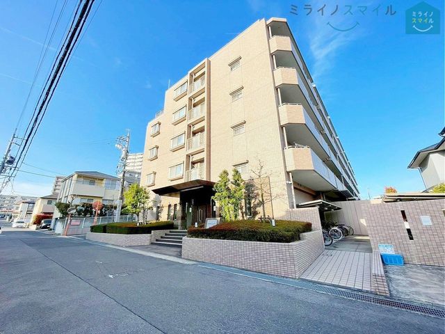 コチラのマンションからは名鉄瀬戸線「印場」駅までバス15分♪♪アクセス良好です!