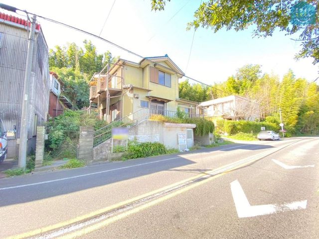 ファミリーマート大府米田店　徒歩約５分（約４５０ｍ）です！