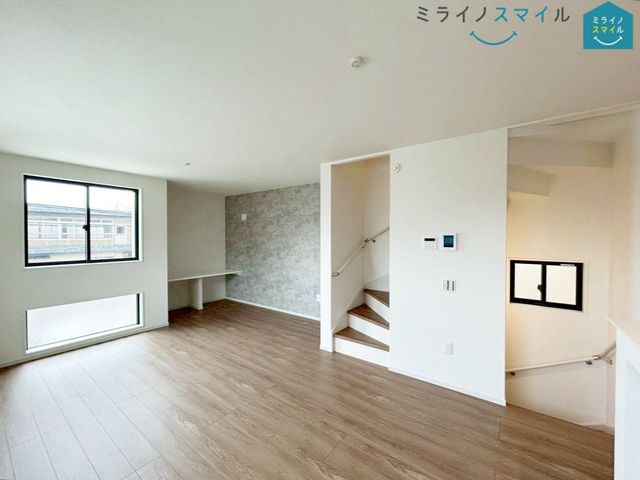 2階リビングは陽当り・風通し共に良好で、ご家族みんなで過ごす空間をより居心地良くしてくれます♪
