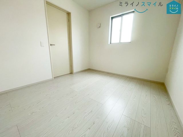 家族一人ひとりの大切なプライベート空間♪趣味に合わせて使って頂けるようシンプルに仕上げております！