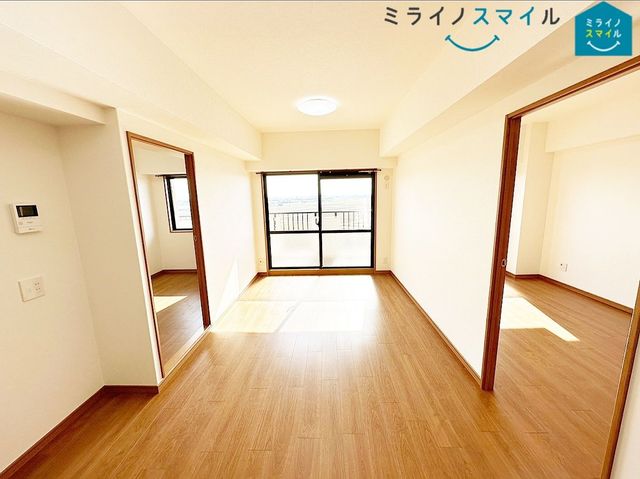 嬉しい三口コンロでお料理もはかどります!シンクもワイドで使いやすい♪