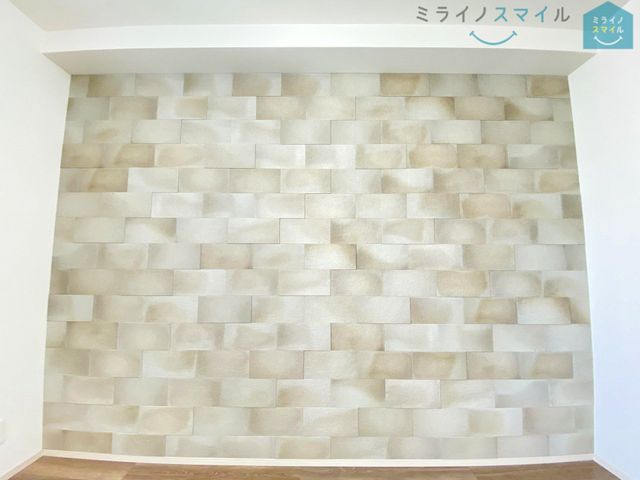 壁一面にエコカラットを設置!