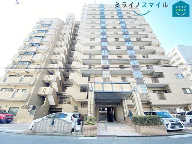コチラのマンションからは地下鉄鶴舞線「鶴舞」駅まで徒歩8分♪♪アクセス良好です!