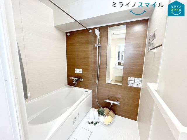 浴室はもちろん乾燥・暖房機能付き♪心地よいお風呂は家族の健康管理にも一役かってくれますね！
