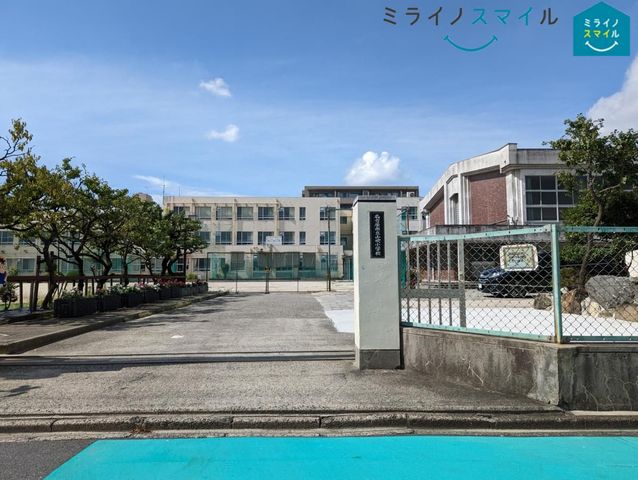 名古屋市立山吹小学校 徒歩11分。 830m