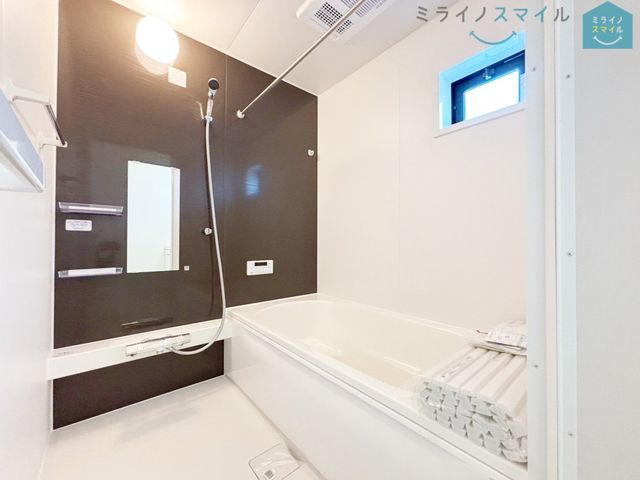 冬に嬉しい追い焚き機能付き◎足の延ばせるお風呂で一日の疲れをリフレッシュ♪