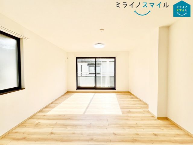 明るく開放感のある間取りは、家族が増えても住み続けられるお家です♪