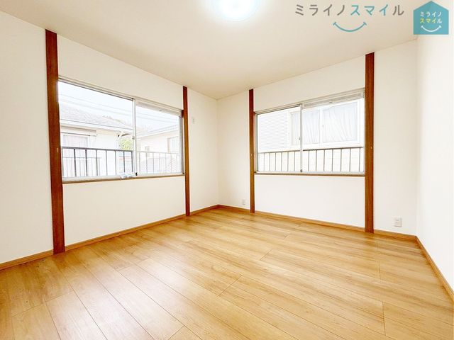 家族一人ひとりの大切なプライベート空間♪趣味に合わせて使って頂けるようシンプルに仕上げております!