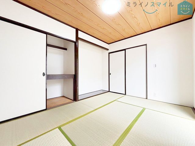 和室は、小さなお子様のお世話に大活躍♪来客用スペースとしても活用でき、ちょっと横になりたい時などとっても便利です!