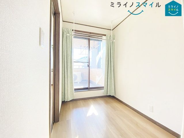 ランドリースペースを採用しています雨の日でも晴れの日でも花粉や黄砂の多い現代に合わせた嬉しいスペースですね♪