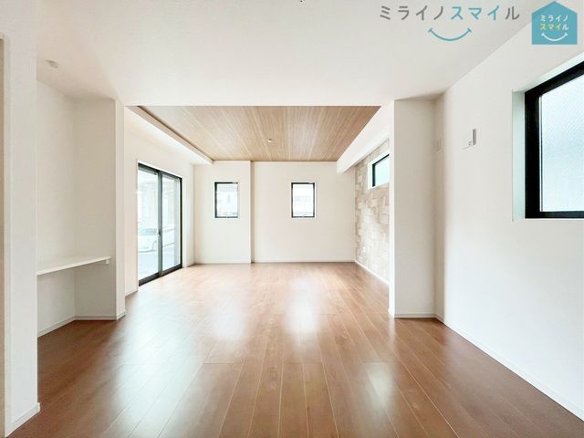 明るく開放感のある間取りは、家族が増えても住み続けられるお家です♪