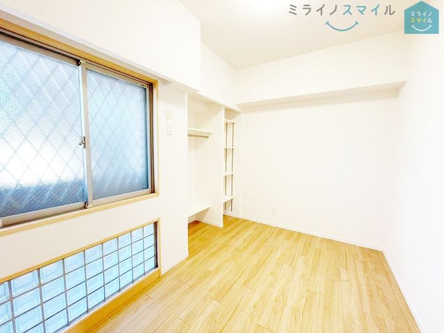 フローリングなので見た目がお洒落です!掃除も簡単で、アレルギーの方にもおすすめです♪
