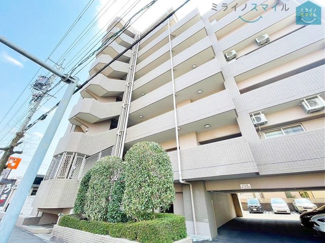 防犯性の高いテレビモニター付きインターホン!お子様のお留守番の際にも安心ですね!