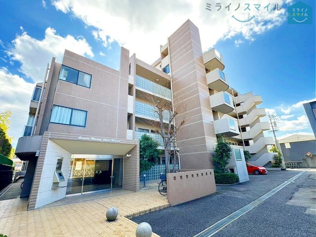 コチラのマンションからは名鉄瀬戸線「小幡」駅まで徒歩9分♪♪アクセス良好です！