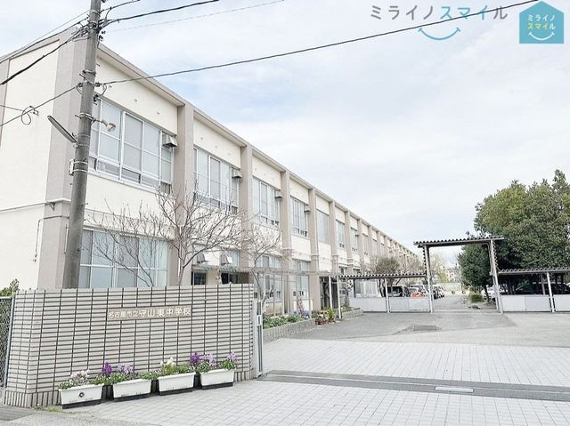 名古屋市立守山東中学校 徒歩17分。 1300m