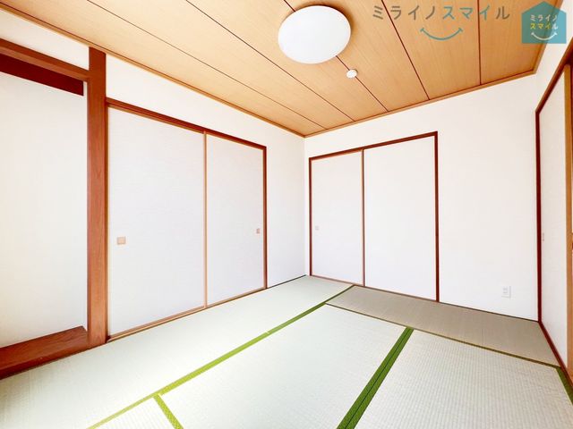 和室は、小さなお子様のお世話に大活躍♪来客用スペースとしても活用でき、ちょっと横になりたい時などとっても便利です!