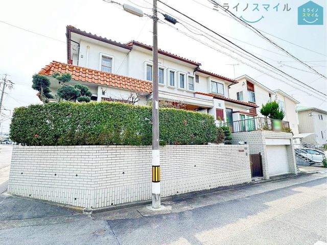 日当たりと風通し、開放感に恵まれた物件です!資産価値が保たれやすく、人目につきやすいので防犯面◎