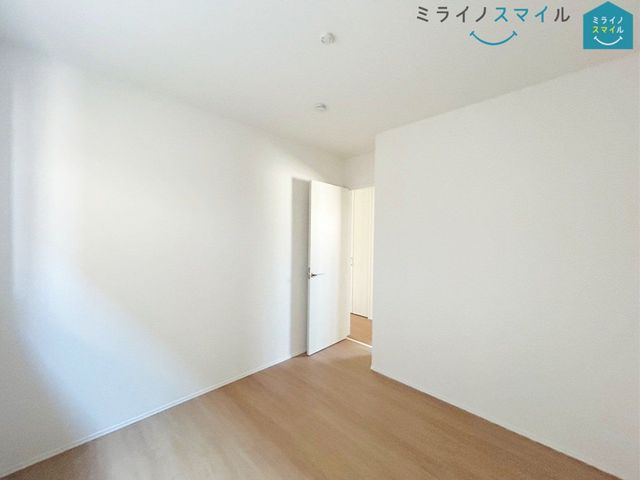 家族一人ひとりの大切なプライベート空間♪趣味に合わせて使って頂けるようシンプルに仕上げております！